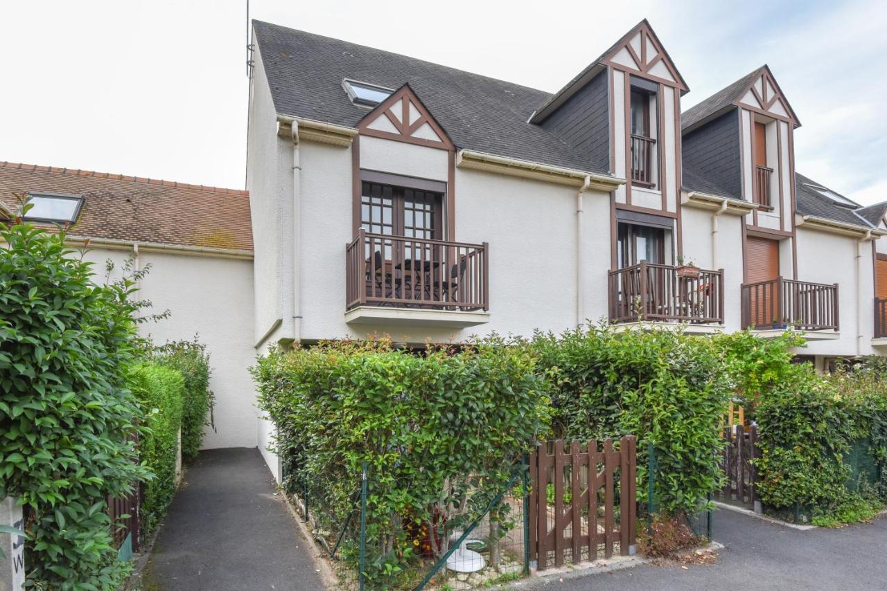 Apartamento Le Voilier Courseulles-sur-Mer Exterior foto